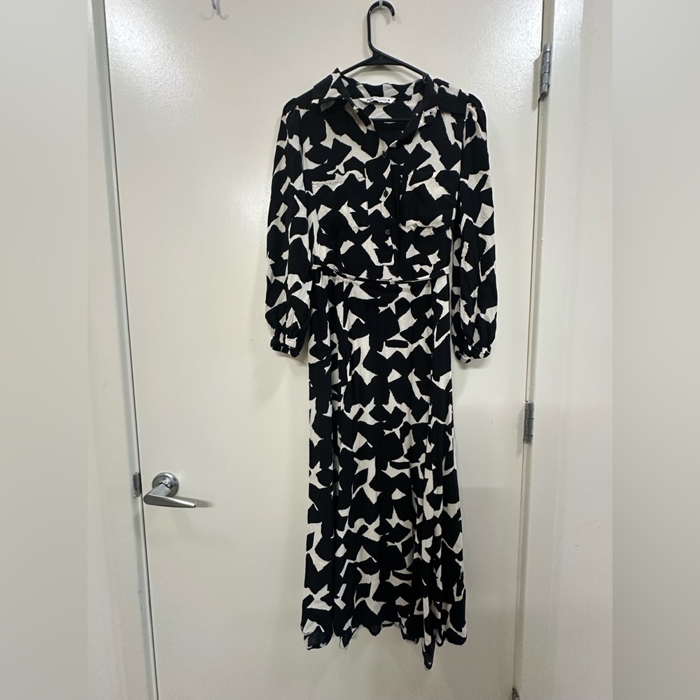 Zara Black and White Patterned MidiDress